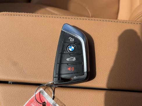 Used 2023 BMW 530e xDrive w/ Premium Package AWD/4WD image 25