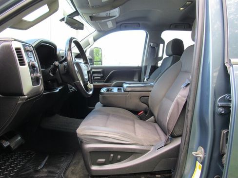 Used 2015 GMC Sierra 2500 SLE w/ SLE Preferred Package AWD/4WD image 11