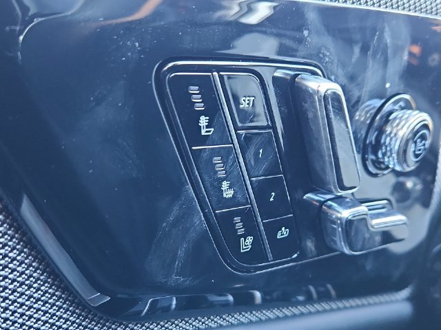 New 2026 Cadillac Optiq Sport 2 AWD/4WD image 27