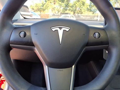 Used 2021 Tesla Model 3 Standard Range Plus RWD image 19