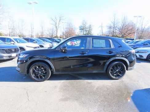 Certified 2023 Honda HR-V Sport image 3