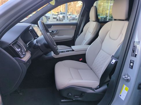 New 2026 Volvo XC90 B5 Core AWD/4WD image 15