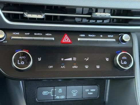 Used 2025 Hyundai Sonata SEL FWD image 18