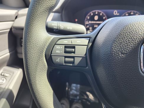 Used 2025 Honda Accord SE image 36