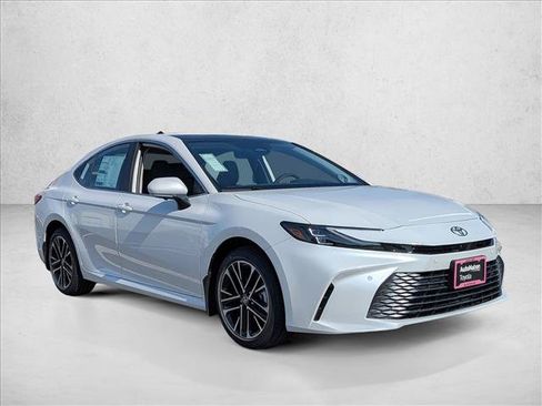 New 2026 Toyota Camry XLE image 7
