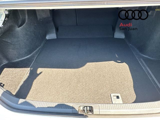 Used 2025 Toyota Camry LE FWD image 30