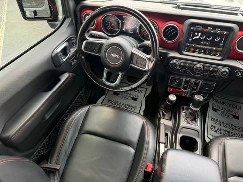 Used 2021 Jeep Gladiator Rubicon AWD/4WD image 14