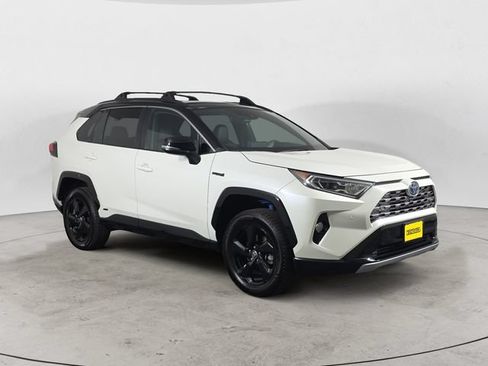 Used 2021 Toyota RAV4 XSE AWD/4WD image 3