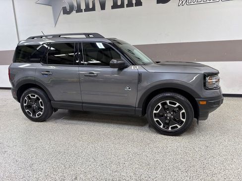 Used 2023 Ford Bronco Sport Outer Banks w/ Tech Package AWD/4WD image 32