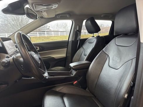 Used 2022 Jeep Compass Limited AWD/4WD image 15