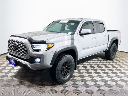 Certified 2021 Toyota Tacoma TRD Off-Road w/ TRD Premium Off Road Package image 4
