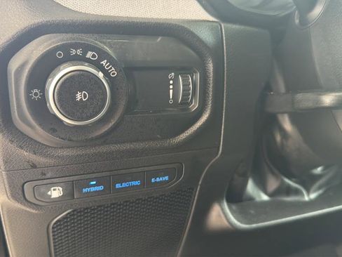 Used 2024 Jeep Wrangler Unlimited AWD/4WD image 19