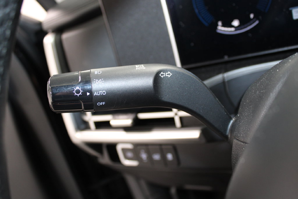 Used 2026 Hyundai Santa Fe SEL FWD image 31