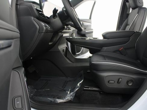 New 2026 Buick Enclave Sport Touring image 17