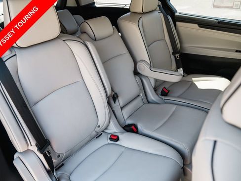 Used 2025 Honda Odyssey Touring image 30