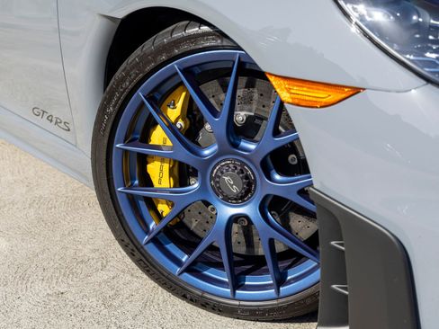 Certified 2025 Porsche 718 Cayman GT4 RS RWD image 14