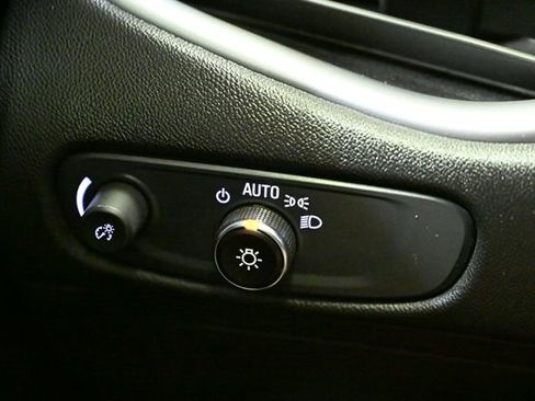 Used 2024 Chevrolet Malibu LT image 41