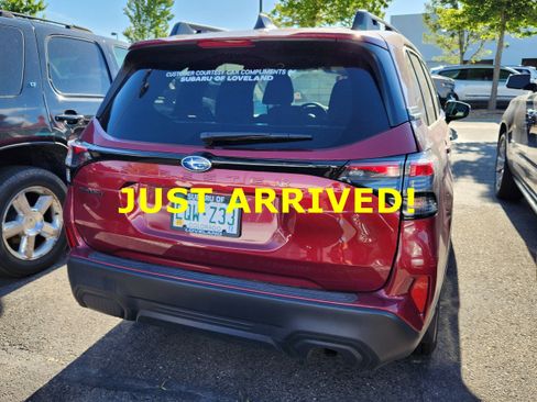 Used 2026 Subaru Forester Premium AWD/4WD image 3