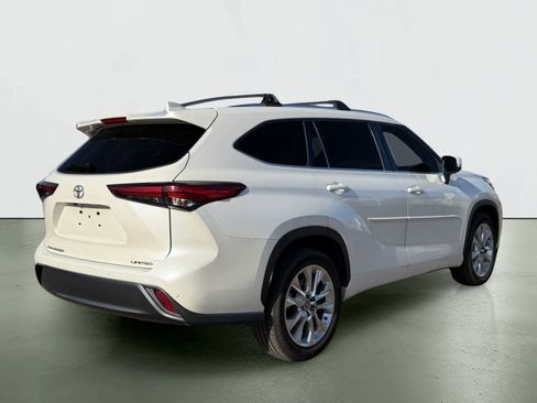 Used 2020 Toyota Highlander Limited image 5