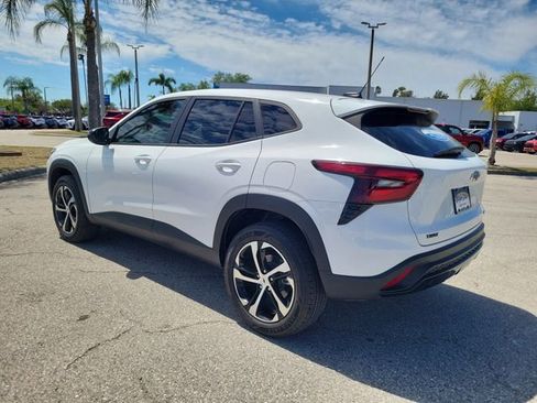 Certified 2024 Chevrolet Trax RS w/ Driver Confidence Package image 3