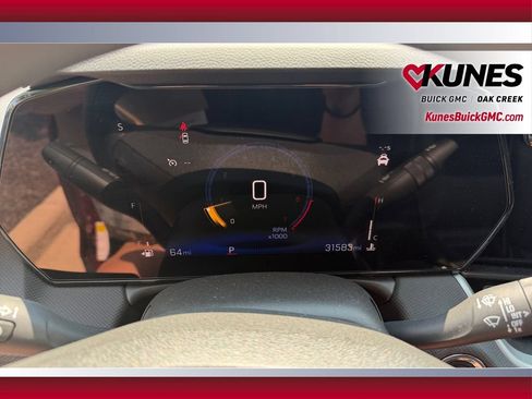 Used 2025 Chevrolet TrailBlazer LT FWD image 14