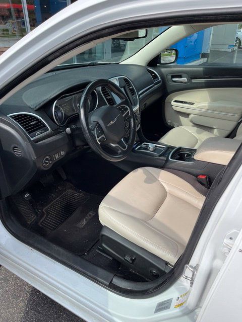 Used 2015 Chrysler 300 Limited w/ Driver Convenience Group AWD/4WD image 8