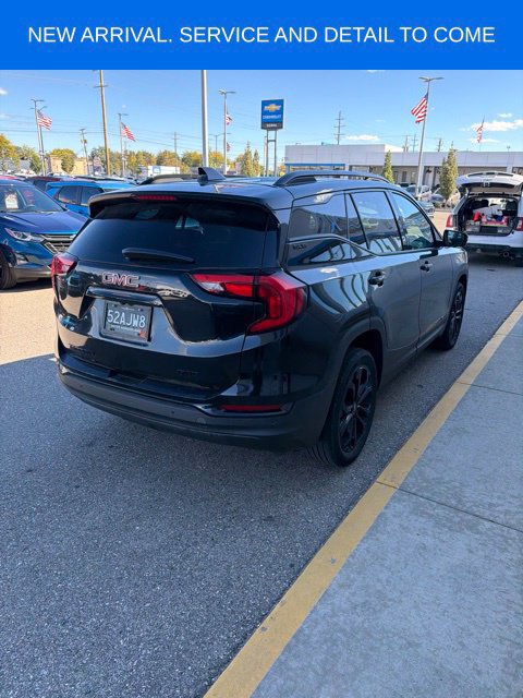 Used 2020 GMC Terrain SLE w/ Driver Convenience Package AWD/4WD image 4