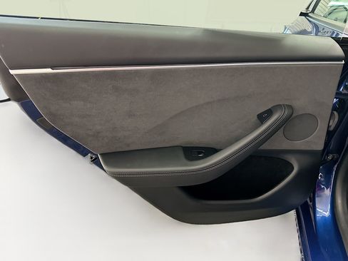 Used 2024 Tesla Model 3 Long Range AWD/4WD image 28