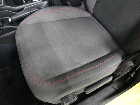 Used 2024 Jeep Wrangler Unlimited Rubicon w/ XTREMEE 35" Tire Package image 14