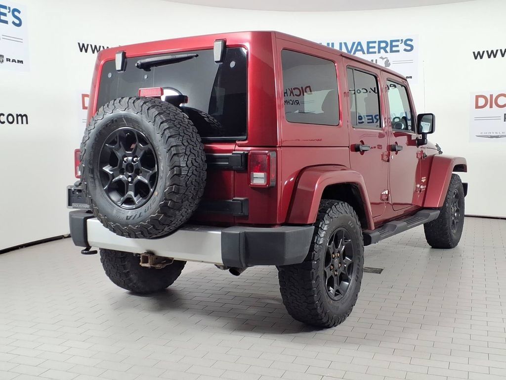 Used 2012 Jeep Wrangler Unlimited Sahara w/ Trailer Tow Group AWD/4WD image 4