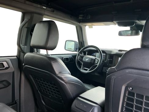 Used 2023 Ford Bronco Big Bend w/ Sasquatch Package AWD/4WD image 20