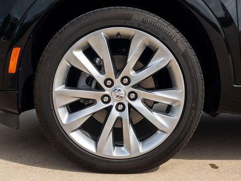 Certified 2023 Buick Envision Avenir image 4