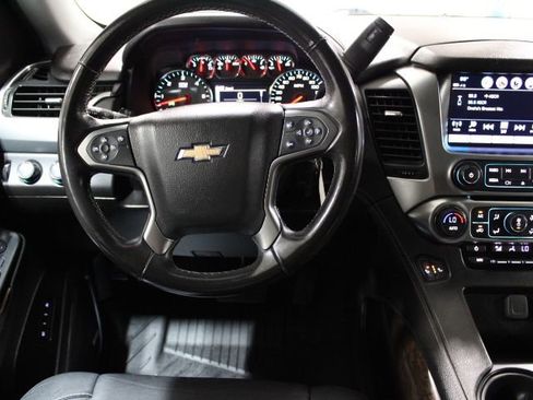 Used 2018 Chevrolet Suburban LT image 29