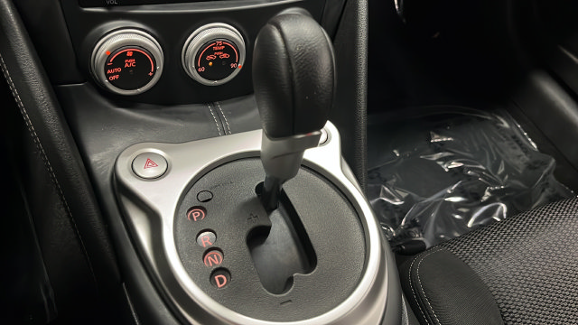 Used 2016 Nissan 370Z Coupe RWD image 17