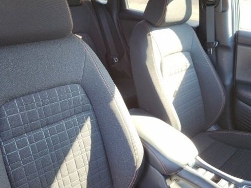 Certified 2025 Honda HR-V Sport image 13