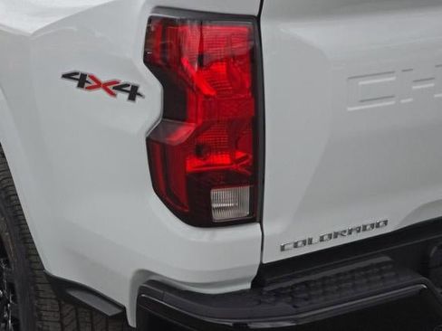 New 2026 Chevrolet Colorado W/T w/ WT Custom Package AWD/4WD image 31