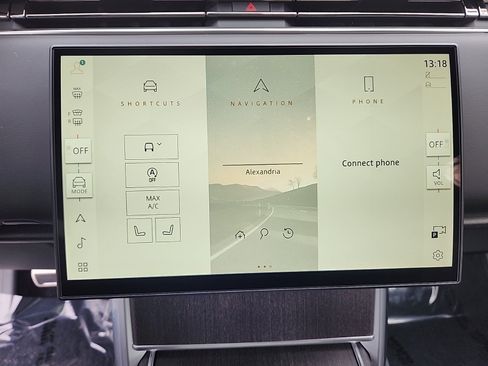 New 2025 Land Rover Range Rover SE image 17