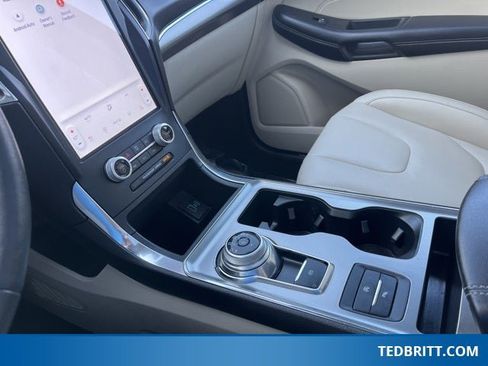 Used 2022 Ford Edge Titanium w/ Class II Trailer Tow Package image 37