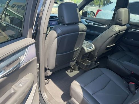 Used 2024 Cadillac XT6 Sport w/ Technology Package AWD/4WD image 12