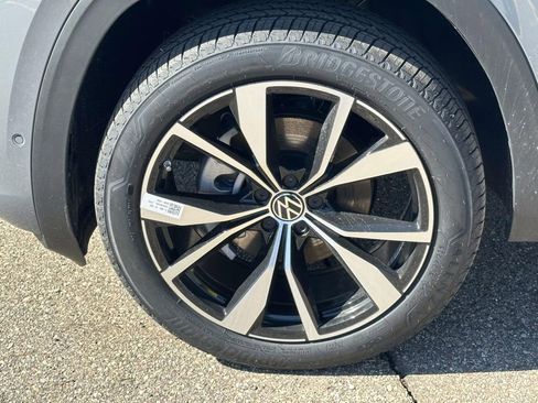 New 2026 Volkswagen Atlas SEL Premium R-Line AWD/4WD image 8