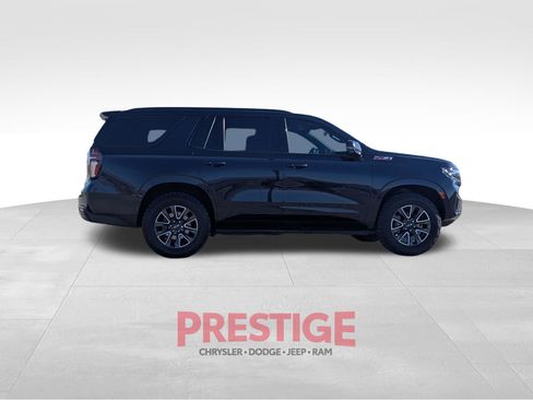 Used 2022 Chevrolet Tahoe Z71 w/ Z71 Off-Road Package AWD/4WD image 7