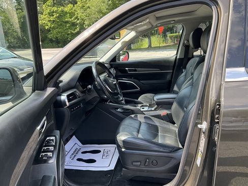 Used 2020 Kia Telluride EX AWD/4WD image 19