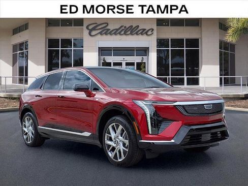 New 2026 Cadillac Optiq Luxury 1 RWD image 5