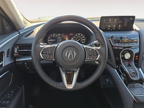 Used 2024 Acura RDX SH-AWD image 12