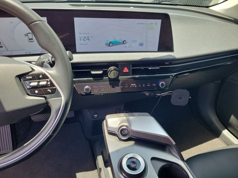 Used 2024 Kia EV6 Light RWD image 20