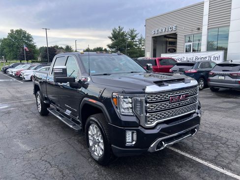 Used 2020 GMC Sierra 2500 Denali w/ Denali Ultimate Package AWD/4WD image 7