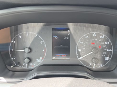 Certified 2025 Toyota Corolla SE FWD image 18