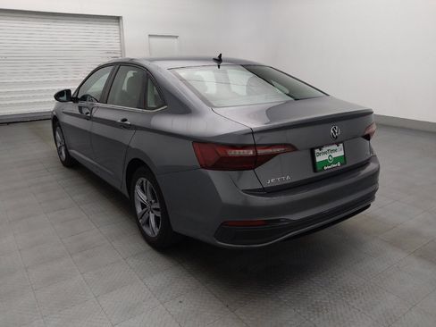 Used 2024 Volkswagen Jetta SE FWD image 5