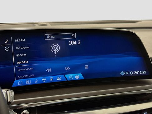 Used 2024 Cadillac Lyriq Tech image 21