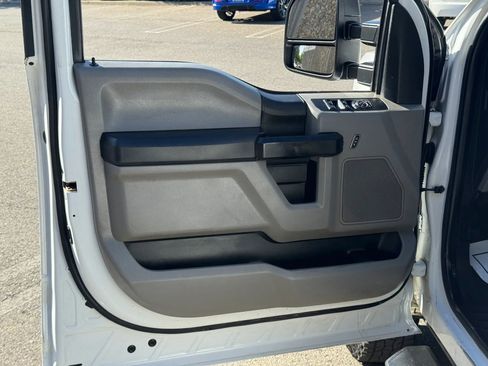 Used 2018 Ford F350 XL w/ Power Equipment Group AWD/4WD image 21